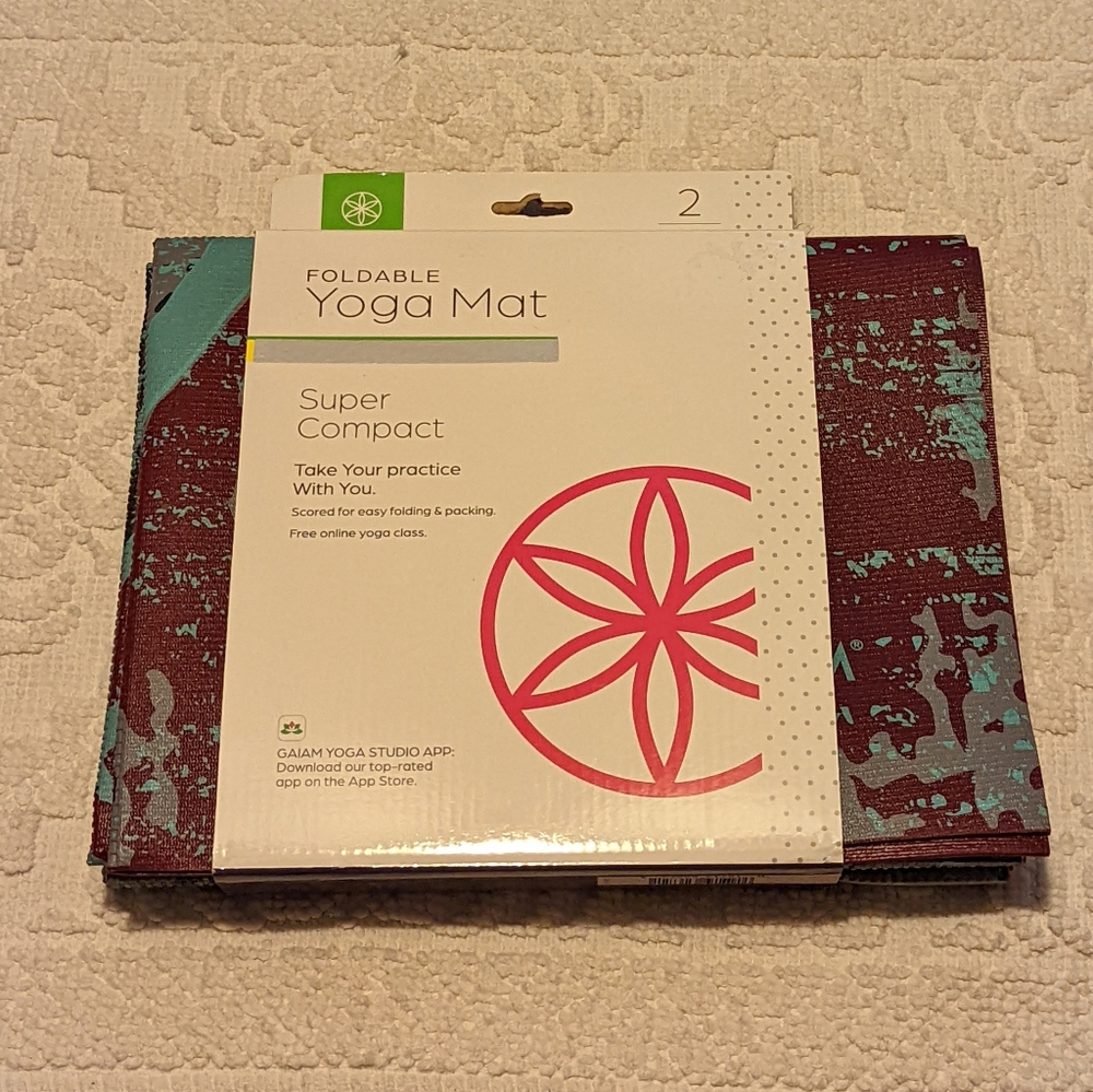 Yoga Mat Foldable from Gaiam